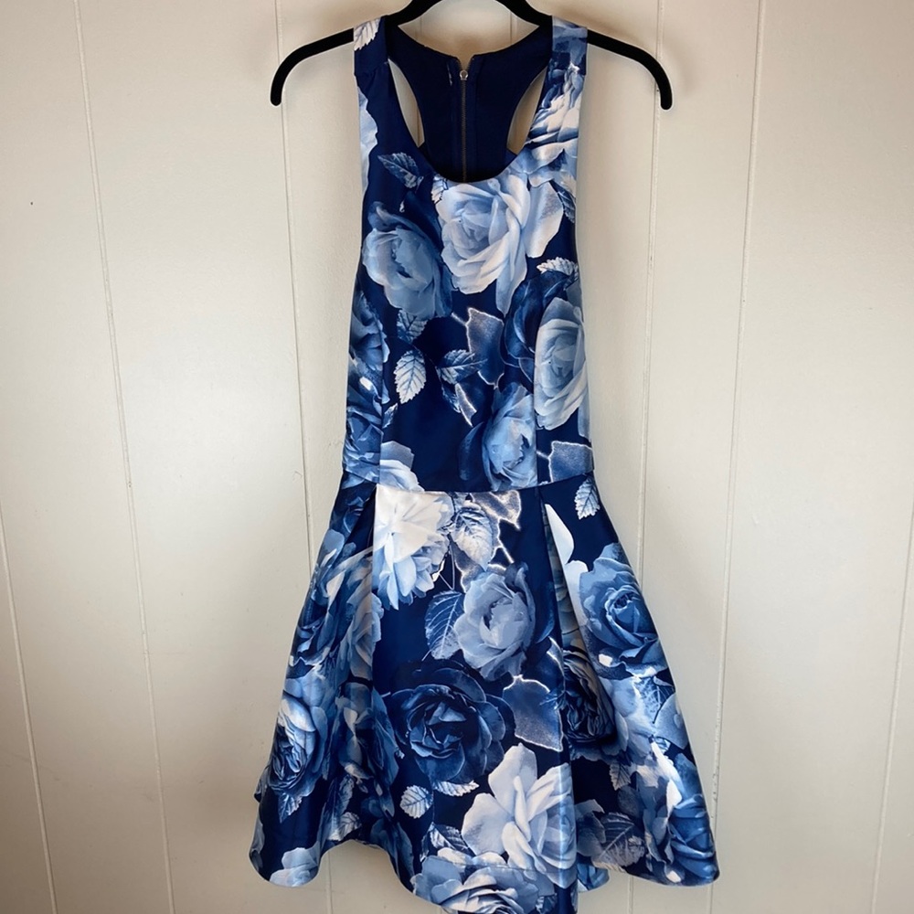 Junior 13 Formal Blue and White Floral backless dress. Cute Strappy back. NWT.